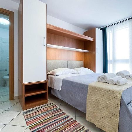 Relax E Spazio A Due Passi Dal Mare มารีนา ดี มันกาแวร์ซา ภายนอก รูปภาพ