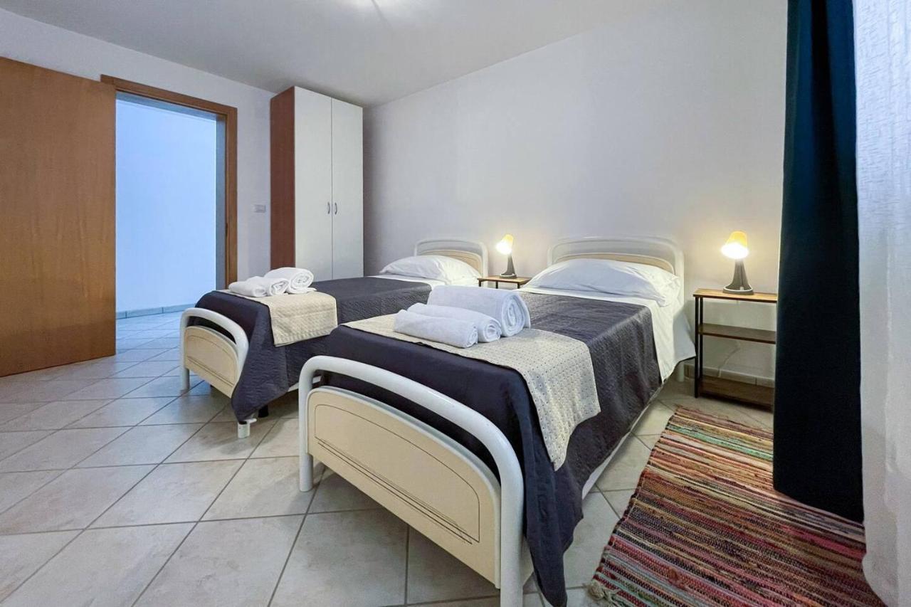 Relax E Spazio A Due Passi Dal Mare มารีนา ดี มันกาแวร์ซา ภายนอก รูปภาพ