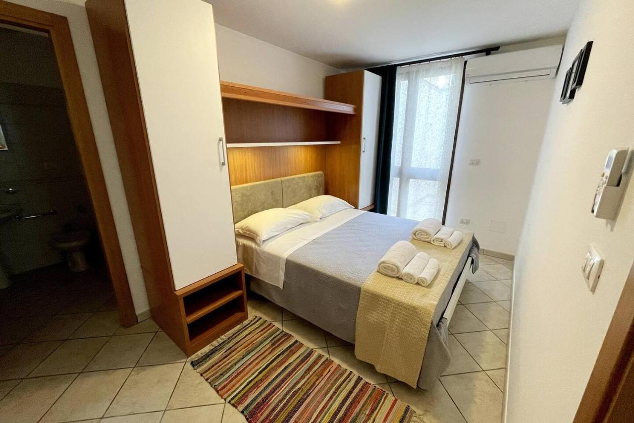 Relax E Spazio A Due Passi Dal Mare มารีนา ดี มันกาแวร์ซา ภายนอก รูปภาพ